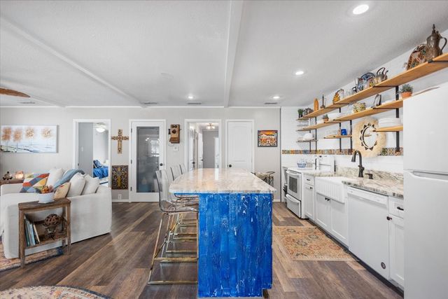 333 Lakeview Drive, Hideaway, TX 75771