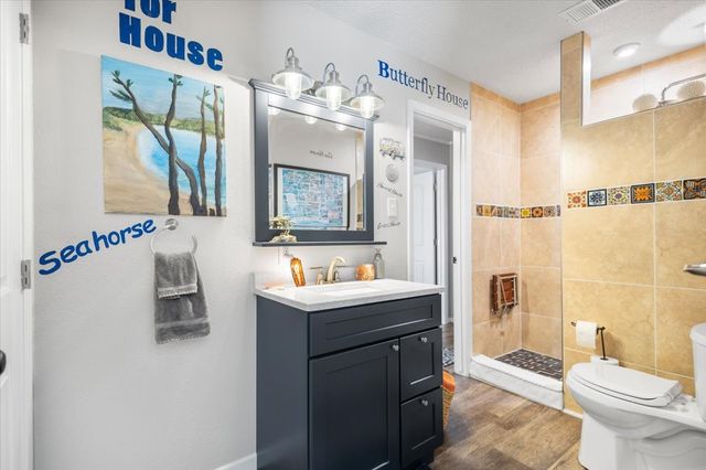 333 Lakeview Drive, Hideaway, TX 75771