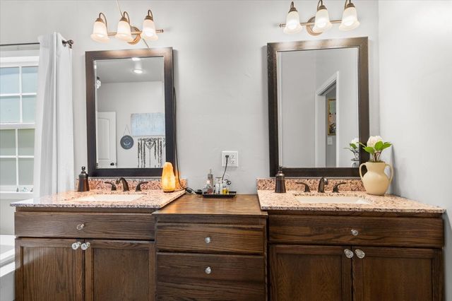 333 Lakeview Drive, Hideaway, TX 75771