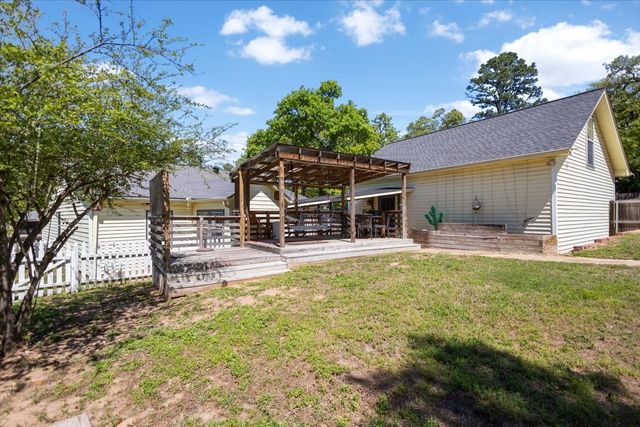 333 Lakeview Drive, Hideaway, TX 75771