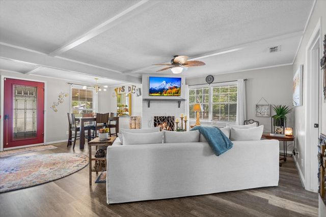 333 Lakeview Drive, Hideaway, TX 75771