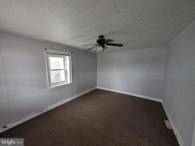 2086 PENNINGTON RD, Warriors Mark, PA 16877