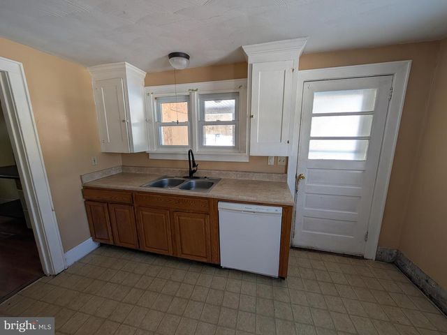 2086 PENNINGTON RD, Warriors Mark, PA 16877