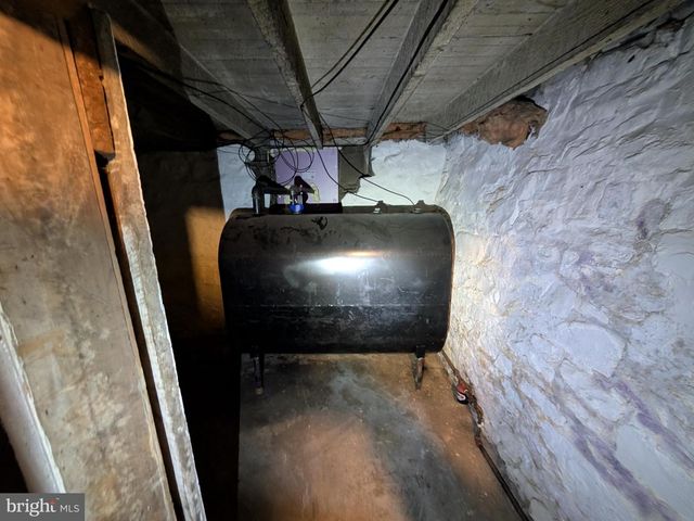 2086 PENNINGTON RD, Warriors Mark, PA 16877