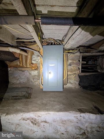 2086 PENNINGTON RD, Warriors Mark, PA 16877