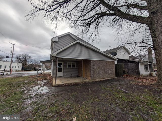 2086 PENNINGTON RD, Warriors Mark, PA 16877