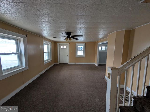 2086 PENNINGTON RD, Warriors Mark, PA 16877