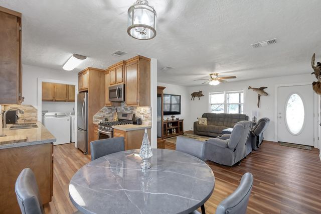 1232 County Road 1805, Crockett, TX 75835