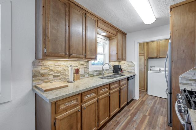 1232 County Road 1805, Crockett, TX 75835