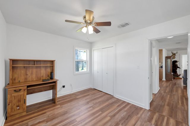 1232 County Road 1805, Crockett, TX 75835