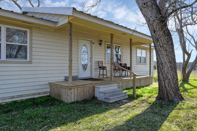 1232 County Road 1805, Crockett, TX 75835