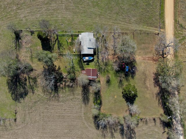 1232 County Road 1805, Crockett, TX 75835