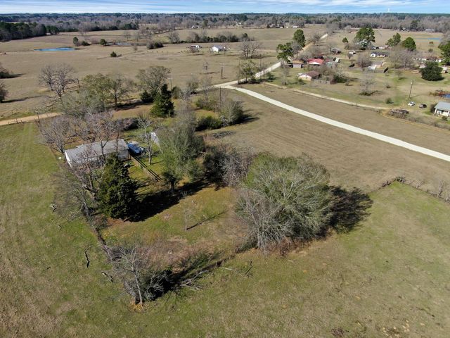 1232 County Road 1805, Crockett, TX 75835