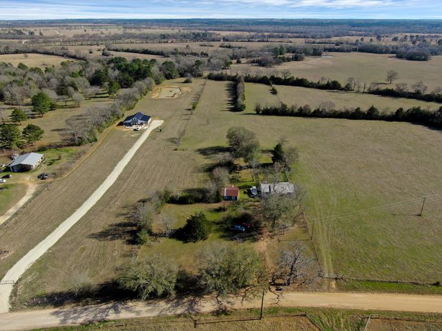 1232 County Road 1805, Crockett, TX 75835