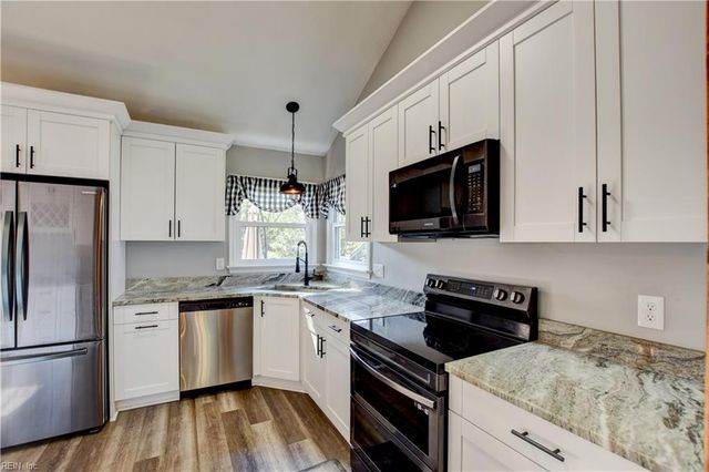 615 Madera RD, Chesapeake, VA 23322