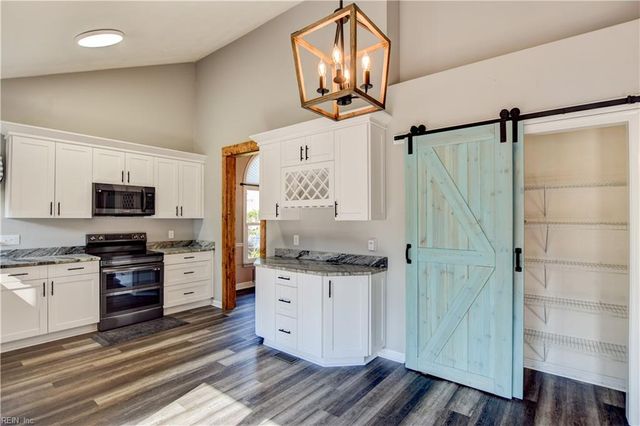 615 Madera RD, Chesapeake, VA 23322