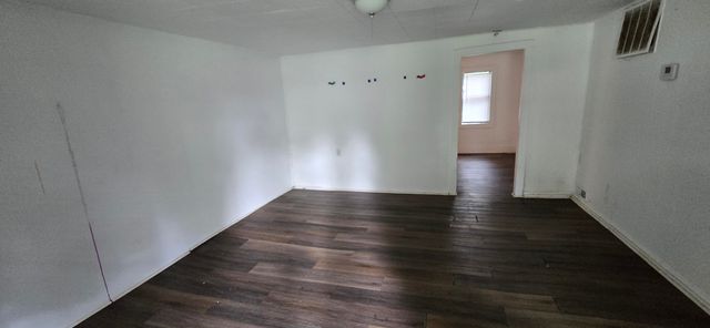 2351 East Pacific Street, Springfield, MO 65803