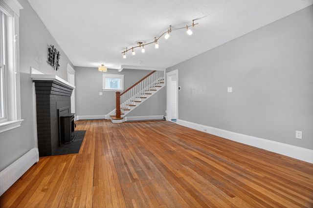 115 Fenno St, Quincy, MA 02170
