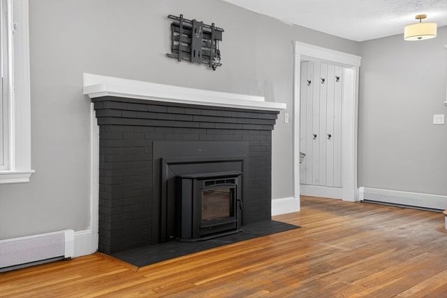 115 Fenno St, Quincy, MA 02170