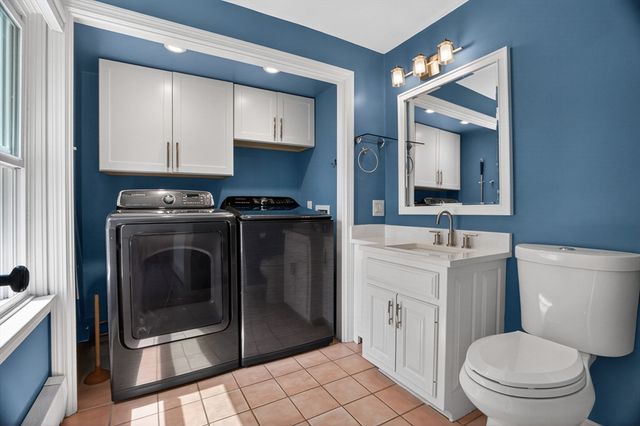 115 Fenno St, Quincy, MA 02170