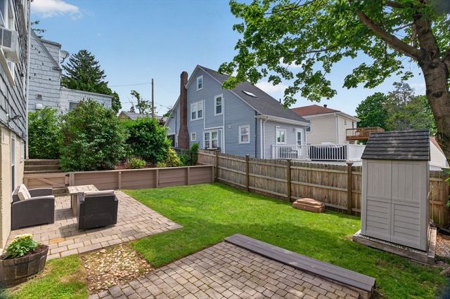 115 Fenno St, Quincy, MA 02170