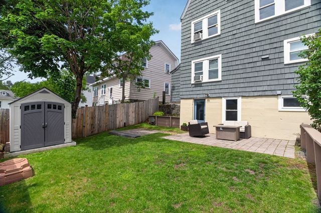 115 Fenno St, Quincy, MA 02170
