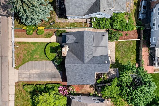 115 Fenno St, Quincy, MA 02170