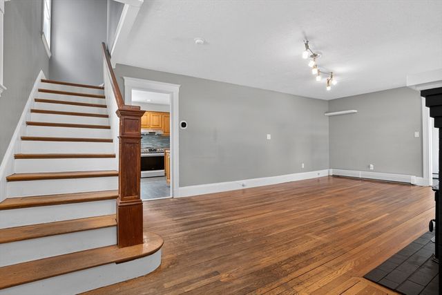115 Fenno St, Quincy, MA 02170