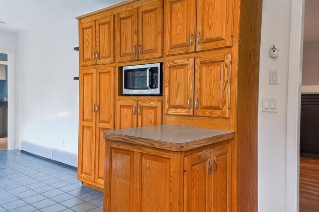 115 Fenno St, Quincy, MA 02170