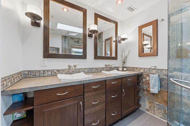 4096 38TH STREET S, St Petersburg, FL 33711