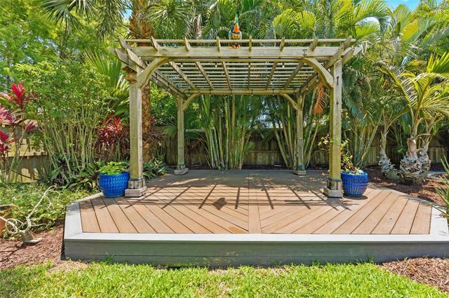 4096 38TH STREET S, St Petersburg, FL 33711