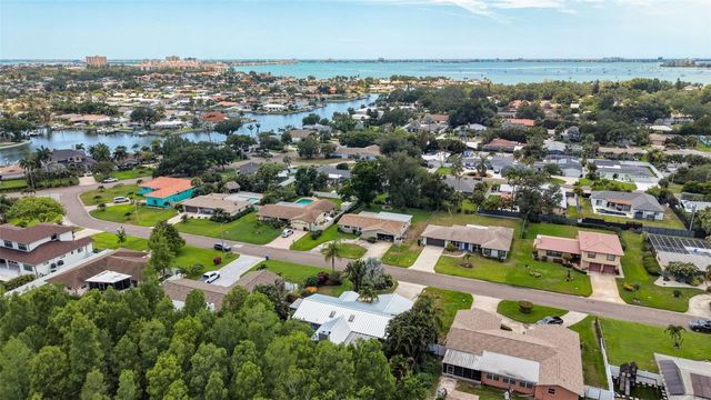 4096 38TH STREET S, St Petersburg, FL 33711