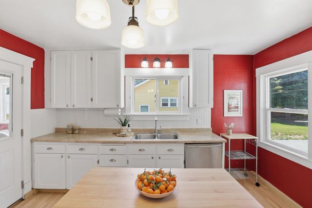 18 W 31ST Ave, Spokane, WA 99203