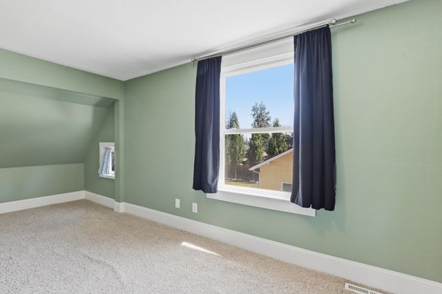 18 W 31ST Ave, Spokane, WA 99203