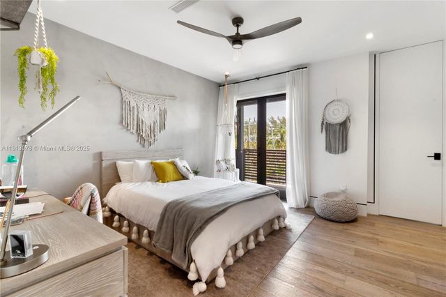 3554 W Glencoe St, Miami, FL 33133