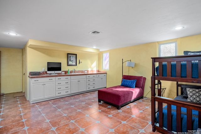 4198 BEAR SPRINGS RD, Pipe Creek, TX 78063