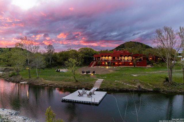 4198 BEAR SPRINGS RD, Pipe Creek, TX 78063