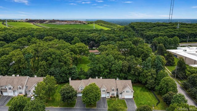 3 Arielle Court, Hauppauge, NY 11749