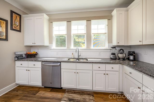 114 Glencoe Lane 102, Mooresville, NC 28117