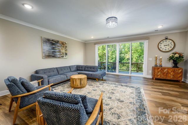 114 Glencoe Lane 102, Mooresville, NC 28117