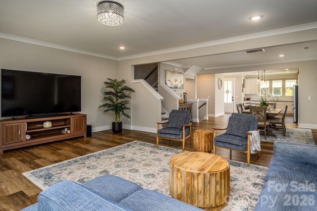 114 Glencoe Lane 102, Mooresville, NC 28117