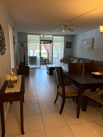 2649 NW 48th Terrace 340, Lauderdale Lakes, FL 33313