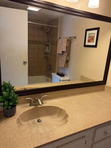 2649 NW 48th Terrace 340, Lauderdale Lakes, FL 33313