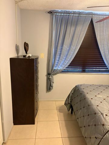 2649 NW 48th Terrace 340, Lauderdale Lakes, FL 33313