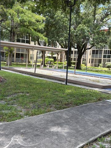 2649 NW 48th Terrace 340, Lauderdale Lakes, FL 33313