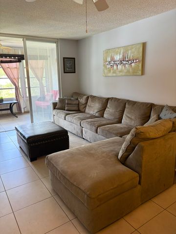 2649 NW 48th Terrace 340, Lauderdale Lakes, FL 33313