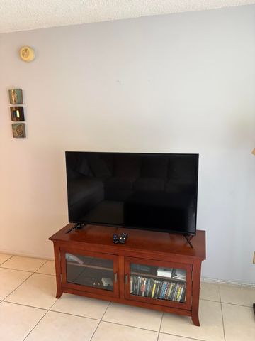 2649 NW 48th Terrace 340, Lauderdale Lakes, FL 33313