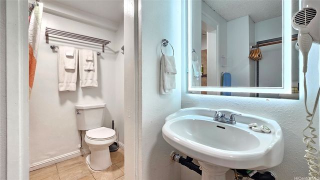 134 Kapahulu Avenue 802, Honolulu, HI 96815