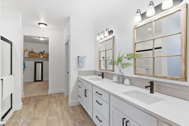 11565 N Emerald DR, Hayden, ID 83835