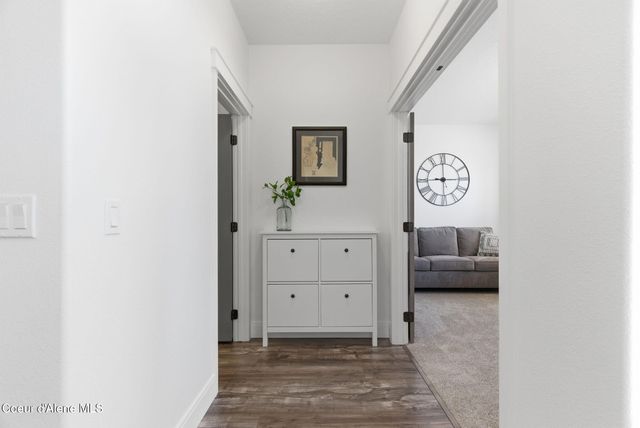 11565 N Emerald DR, Hayden, ID 83835